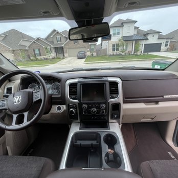 Maxs Mobile Detailing - Front dash - Auto Detailing Near Me