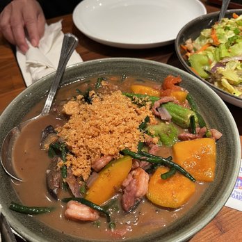 Avenida Restaurant - Filipino Near Me - San Mateo, California