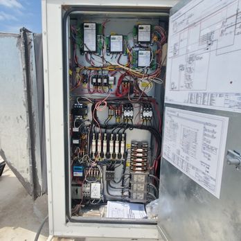 A&E Heating and Air - Replacing Control Board on a RTU. - Heating & Air Conditioning/HVAC Near Me - Fort Worth, Texas