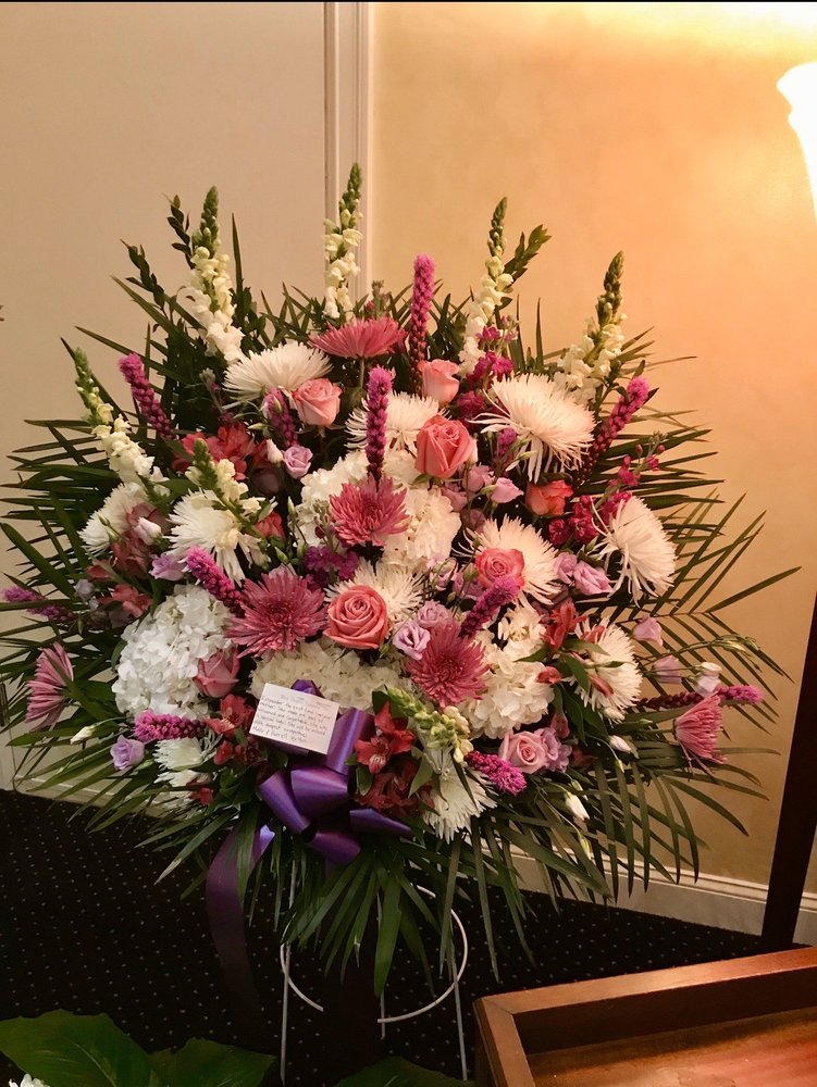 LIC FLORIST 34 Photos & 14 Reviews 3802 Ditmars Blvd, Astoria, New