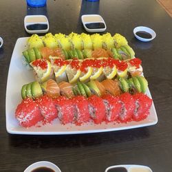 JJ Sushi & Pho - Crunchy scallop rolls, drama roll & salmon lemon