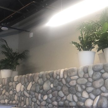 Clean Laundromat - Laundromat Near Me - Eugene, Oregon