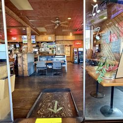 Grand Pub & Grill