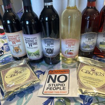 Tennessee Shine - Wine buys - Wine Tasting Room Near Me - Sevierville, Tennessee Tennessee Shine - Wine buys - Wine Tasting Room Near Me - Sevierville, Tennessee