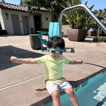 Little Waves Swim School - Swimming Lessons/Schools Near Me Little Waves Swim School - Swimming Lessons/Schools Near Me