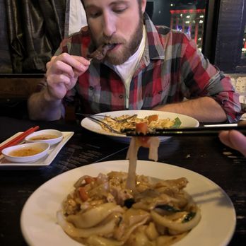 Lucky Ginger - Asian Fusion Near Me - Milwaukee, Wisconsin
