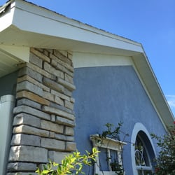 Seamless Gutter Specialist - Nice clean look!