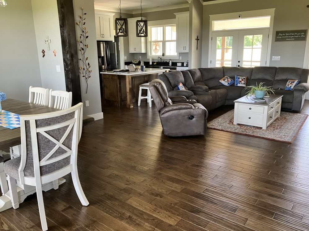 UNIVERSITY FURNITURE GALLERY Updated September 2024 11 Photos & 21