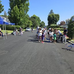 Encino Woods 4th of July Bike and Scooter parade and bake sale benefitting Hope of the Valley! Encino Woods 4th of July Bike and Scooter parade and bake sale benefitting Hope of the Valley!