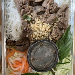 Grilled Beef Vermicelli Bowl