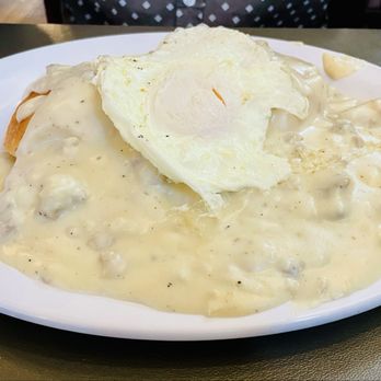 Thyme Square Cafe - Housemade Biscuits & Sausage Gravy - Breakfast & Brunch Near Me - Quincy, Illinois