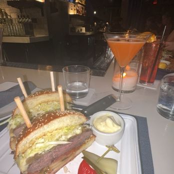 Noble Tavern - Cocktail Bars Near Me - St. Petersburg, Florida