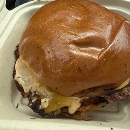 Single patty smash burger Single patty smash burger