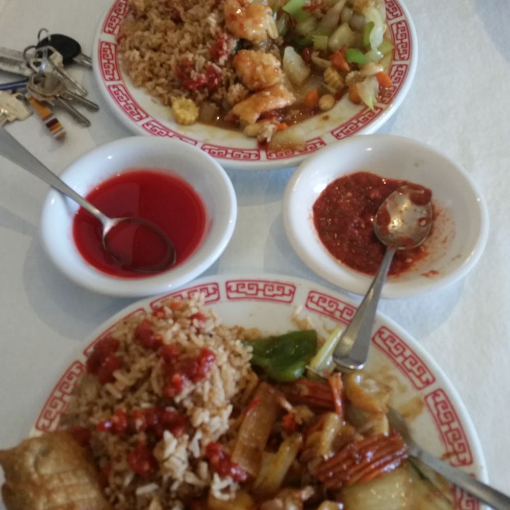 Mandarin Restaurant - My first time here, the food was very tasty. Please staff are very nice they have a TV so you can watch something while you're eating. - Chinese Near Me - Albuquerque, New Mexico