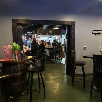 Moondog Pub & Grub - Burgers Near Me - Chamblee, Georgia