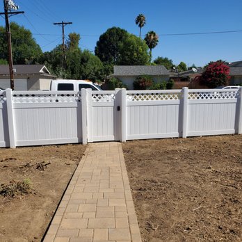 Fence Master - This is the front fence and gate with automatic close and security lock. The yard is in process of landscaping. - Fences & Gates Near Me - Los Angeles, California Fence Master - This is the front fence and gate with automatic close and security lock. The yard is in process of landscaping. - Fences & Gates Near Me - Los Angeles, California