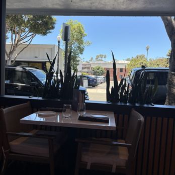 Yuzu Laguna Beach - Outdoor seating. - Sushi Bars Near Me - Laguna Beach, California Yuzu Laguna Beach - Outdoor seating. - Sushi Bars Near Me - Laguna Beach, California