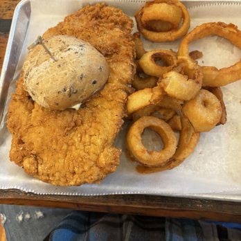 Klooz Brewz - The Tenderloin was the best I have ever had. It had the right crunch snd thickness. The loaded fries were over the top. - Breweries Near Me - Lebanon, Indiana