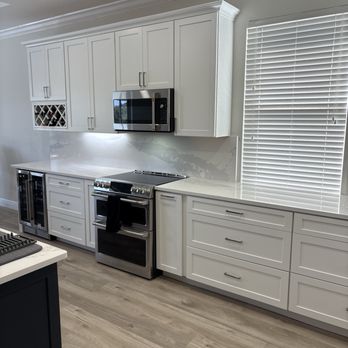 Distinctive Surfaces of Florida - Kitchen countertops - Building Supplies Near Me - Sarasota, Florida