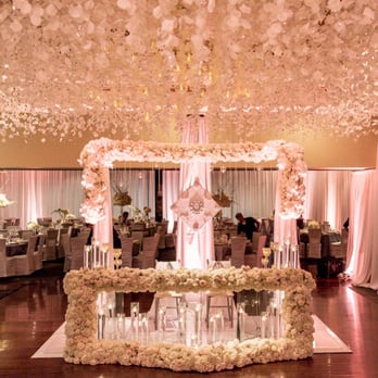 Dream Weddings - Unique head table design - Wedding Planning Near Me - Arlington, Texas Dream Weddings - Unique head table design - Wedding Planning Near Me - Arlington, Texas
