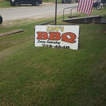 Snow's BBQ - Signage - Barbeque Near Me - Lexington, Texas