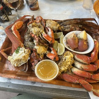 Rustic Inn Crabhouse - Sampler platter - Seafood Near Me - Fort Lauderdale, Florida Rustic Inn Crabhouse - Sampler platter - Seafood Near Me - Fort Lauderdale, Florida