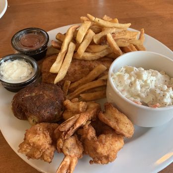 Decoys Seafood - Seafood Near Me - Suffolk, Virginia
