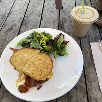 Flower House Cafe - Grilled cheese sandwich with avocado + bacon, Vanilla latte - New American Near Me - Langley, Washington