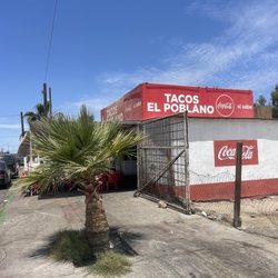 Tacos Y Tortas El Poblano - Outside, driving away from the beach on the right side!