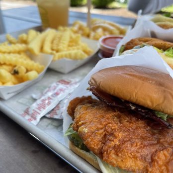 Shake Shack Virginia Beach - Fast Food Near Me - Virginia Beach, Virginia Shake Shack Virginia Beach - Fast Food Near Me - Virginia Beach, Virginia