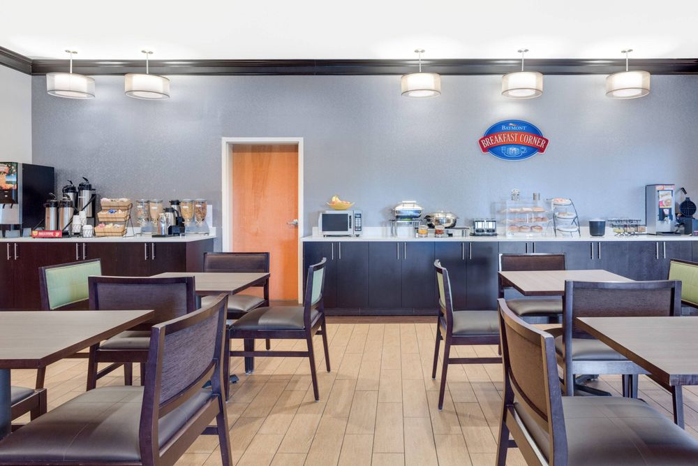 Baymont Inn & Suites by Wyndham Swanton/Toledo Airport