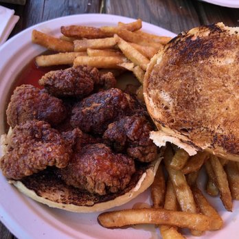 Bourbon & Brews - The Maple Bourbon Wich (inside) - Beer Bar Near Me - Merrick, New York