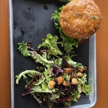 Chomp Kitchen & Drinks - American Near Me - Warren, Rhode Island