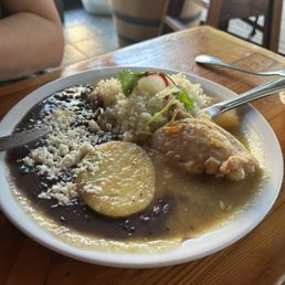 Pollo en salsa de tomatillo