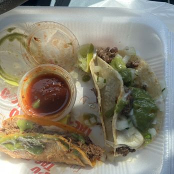 Taco Taco - Supper amazing tacos Birria Tacos and carne Asada Tacos  Went back for seconds!!! - Food Trucks Near Me - Surprise, Arizona