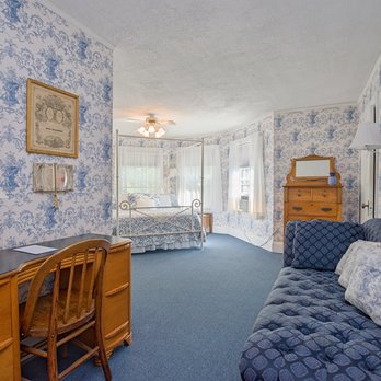 Atlantic Birches Inn - Old Orchard House located in the Maine House - Bed & Breakfast Near Me - Old Orchard Beach, Maine Atlantic Birches Inn - Old Orchard House located in the Maine House - Bed & Breakfast Near Me - Old Orchard Beach, Maine