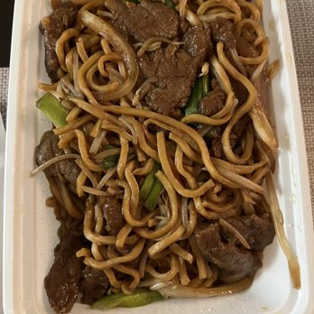 Little Wok Wicker Park - Lo Mein beef - Asian Fusion Near Me - Chicago, Illinois Little Wok Wicker Park - Lo Mein beef - Asian Fusion Near Me - Chicago, Illinois