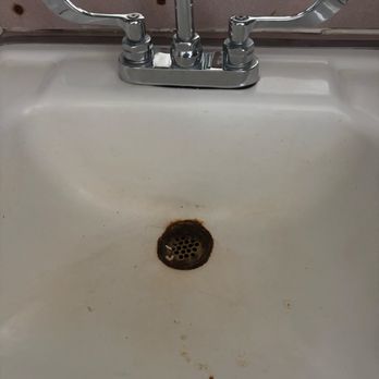 Select Specialty Hospital - Midtown Atlanta - All the sinks are disgusting and clogged. - Hospitals Near Me - Atlanta, Georgia