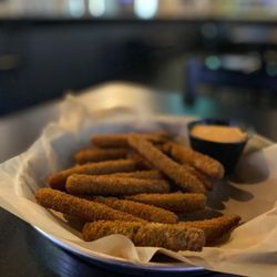 Mingo's Sports Bar & Grill - Green Beans with a chipotle aioli