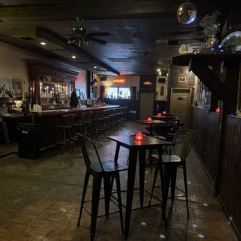 Lo Places Social Club