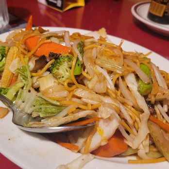 Yen Ching Restaurant - Delicious vegetable chow mein - Chinese Near Me - Lakewood, Washington Yen Ching Restaurant - Delicious vegetable chow mein - Chinese Near Me - Lakewood, Washington