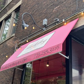 Black Dog Gelato - Ice Cream & Frozen Yogurt Near Me - Chicago, Illinois Black Dog Gelato - Ice Cream & Frozen Yogurt Near Me - Chicago, Illinois