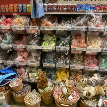 Cravins Candy Emporium - Desserts Near Me - Windsor, California Cravins Candy Emporium - Desserts Near Me - Windsor, California