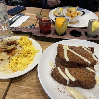 Broken Yolk Cafe - American Near Me - Glendora, California