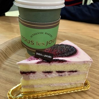 Tous Les Jours - Honey Lemon Tea and Blueberry Yogurt Cake Slice. - Bakeries Near Me - Vernon Hills, Illinois