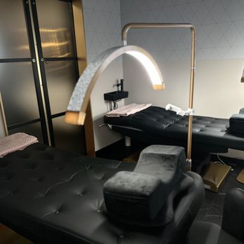 B Shabelle - Relaxing Room - Nail Salons Near Me - Brooklyn, New York
