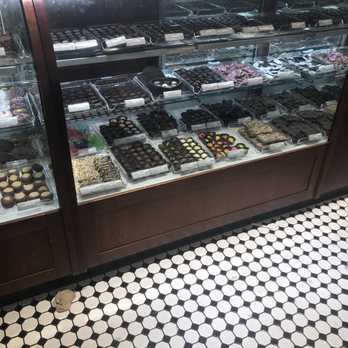 Kilwins Ice Cream - Chocolate - Fudge - Desserts Near Me - Alexandria, Virginia Kilwins Ice Cream - Chocolate - Fudge - Desserts Near Me - Alexandria, Virginia