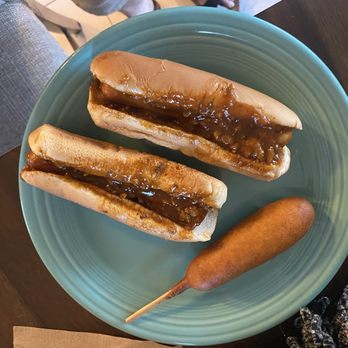 Wienerschnitzel - Messy chili dogs - Hot Dogs Near Me - Las Vegas, Nevada Wienerschnitzel - Messy chili dogs - Hot Dogs Near Me - Las Vegas, Nevada