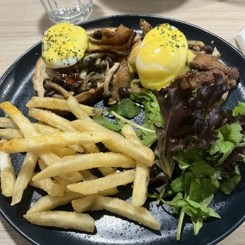 A Corner Cafe - piggy benny - Cafes Near Me - Markham, Ontario