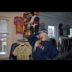 Thrifted Threadzzzz